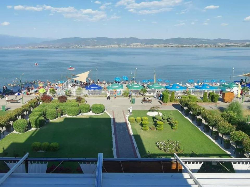 Romantique Dojran Hotel Buitenkant foto