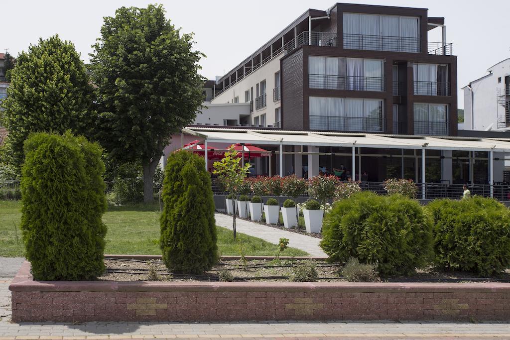 Romantique Dojran Hotel Buitenkant foto