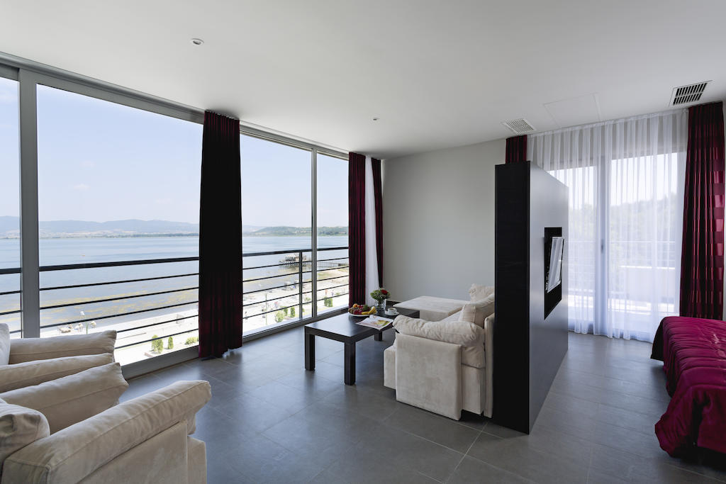 Romantique Dojran Hotel Buitenkant foto